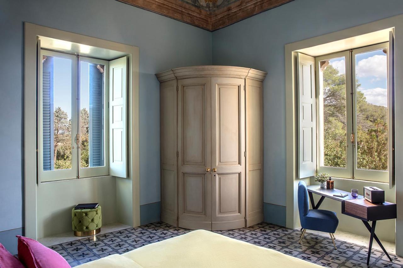 Castle Elvira - The Castle & The Cottage Trepuzzi エクステリア 写真
